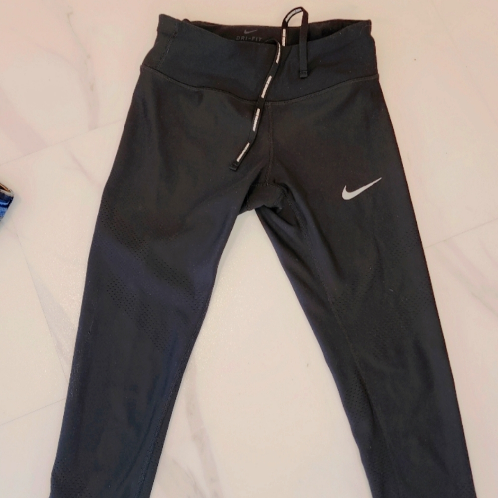 Nike Dri- fit xs